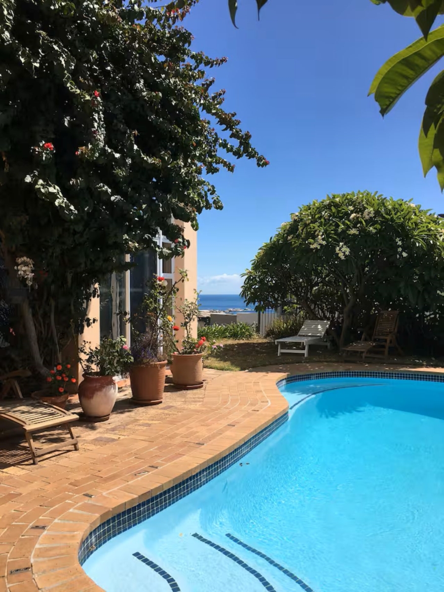 To Let 1 Bedroom Property for Rent in Llandudno Western Cape